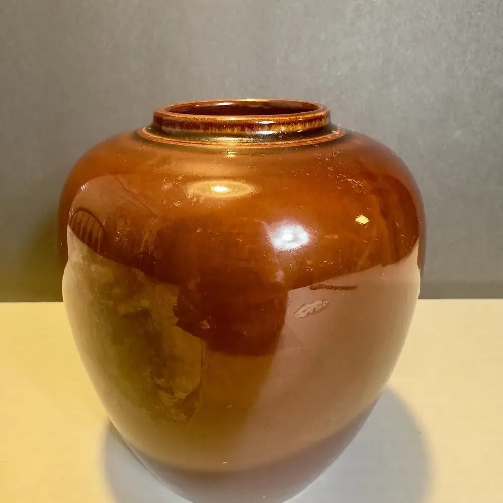 Toyo Japan Floral Vase Red Lacquered Finish 8” Hand-Painted Chrysanthemum Design